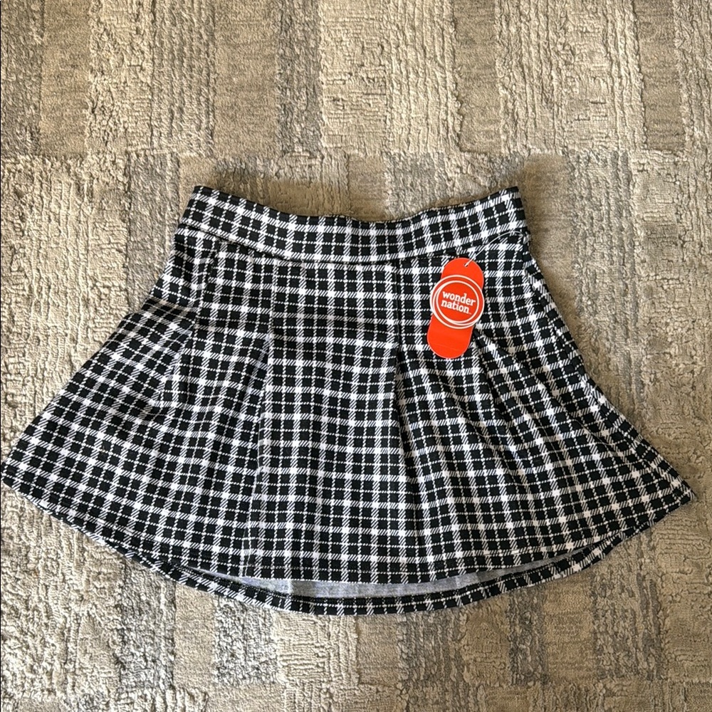 Wonder Nation Black and White Pleated Mini Skirt